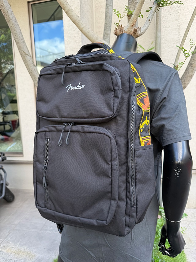 Fender バックパック フェンダー オフィシャル バックパック リュック FENDERの通販