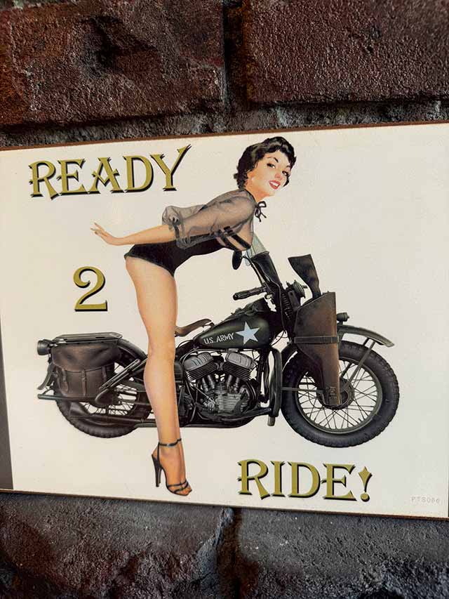ハーレーWLA × ピンナップガール ヘヴィースチールサイン 看板
