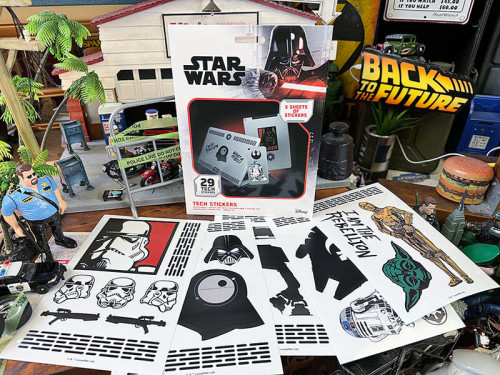 スターウォーズ　ステッカーセット　（全29種入り）　公式グッズ|映画関連グッズ|もはや店長すら迷子になるアメ雑ジャングル