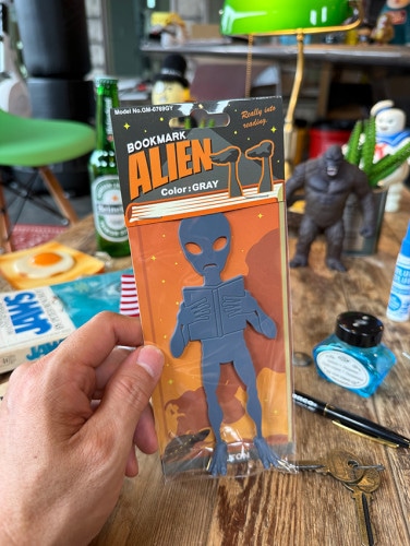 ダルトン　エイリアン　ブックマーク　（グレー）|エイリアンのホルマリン漬け/宇宙雑貨|もはや店長すら迷子になるアメ雑ジャングル