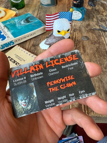 パロディ免許証　フェイマスピープル　ライセンスカード　（ペニーワイズ）|映画関連グッズ|もはや店長すら迷子になるアメ雑ジャングル