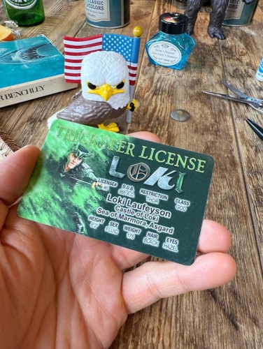 パロディ免許証　フェイマスピープル　ライセンスカード　（ロキ）　マーベル|映画関連グッズ|もはや店長すら迷子になるアメ雑ジャングル