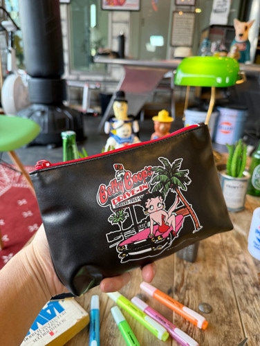 ベティ・ブープ　スクエアポーチ　（ブラック）|ベティ・ブープグッズ|もはや店長すら迷子になるアメ雑ジャングル