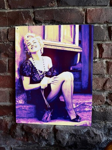 もはや店長すら迷子になるアメ雑ジャングル,マリリン・モンローグッズ