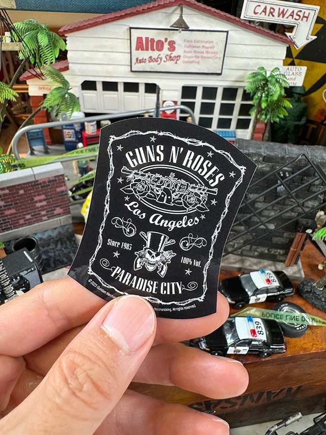 ガンズ・アンド・ローゼズ オフィシャル ステッカー （ブラックラベル