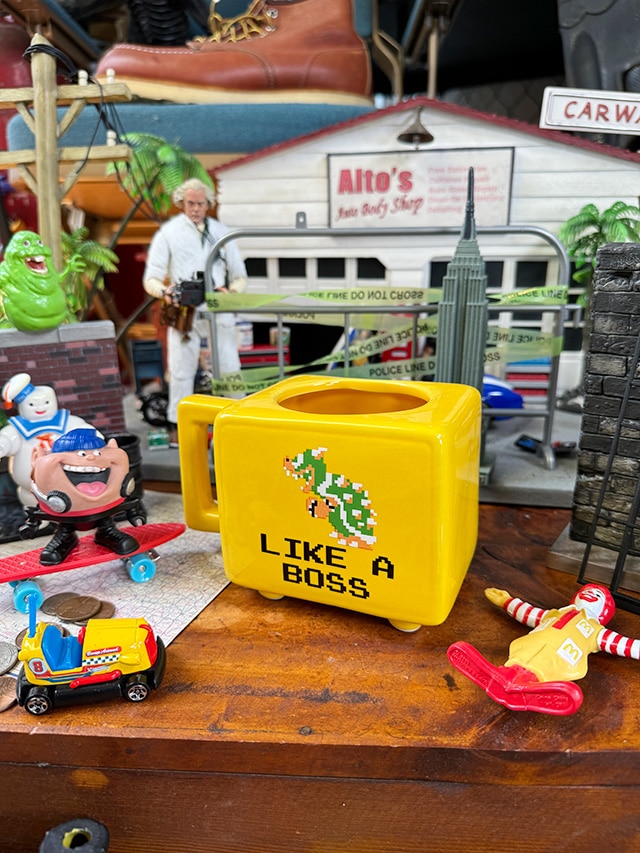 スーパーマリオブラザーズ ブラウン管テレビ型 ヒートチェンジマグ