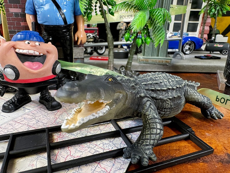ワニ フィギュア Mサイズ （クロコダイル） 爬虫類リアルフィギュアの