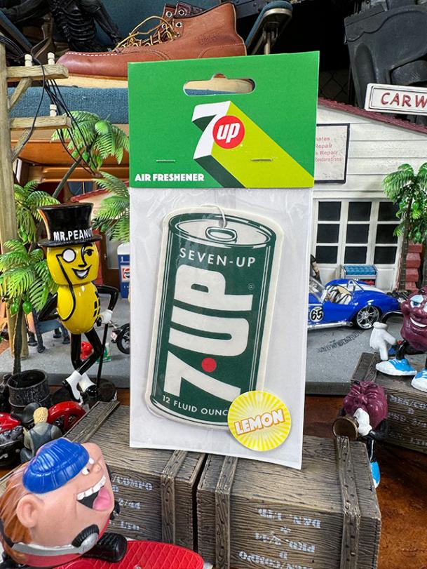 7UP セブンアップ エアーフレッシュナー （60年代缶） レモンの香りの