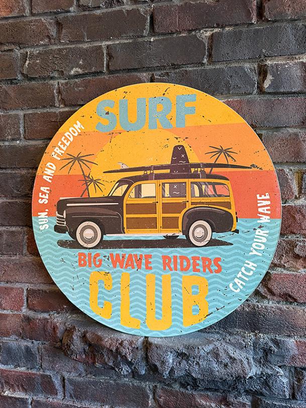 ビッグウェーブライダー サーフクラブのウッドサイン ラウンド型 木製