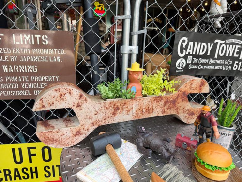 利用案内】アメリカ雑貨のテーマパーク！キャンディタワー本店（藤原