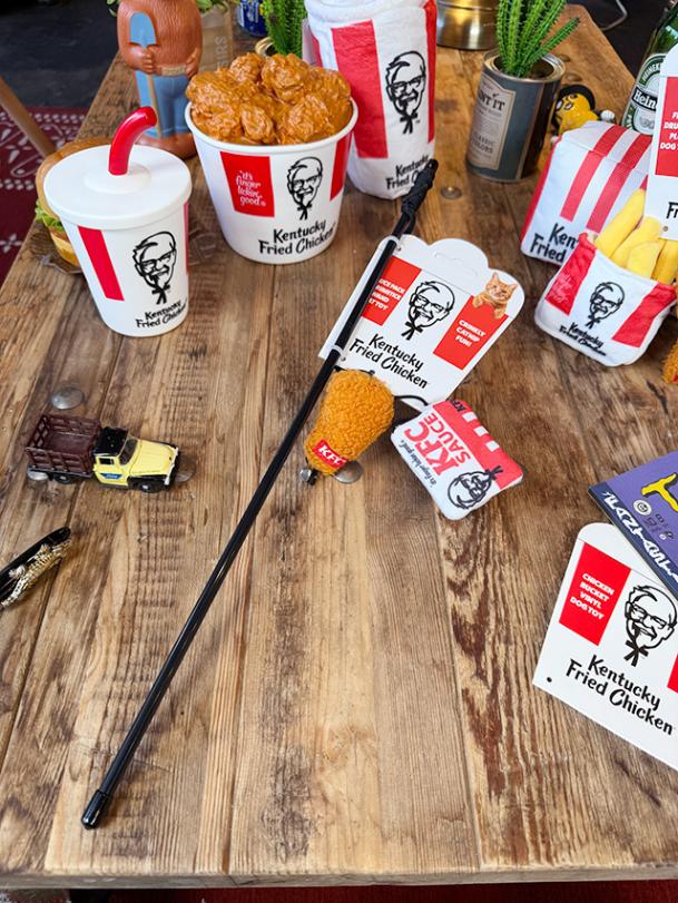 KFC ケンタッキーフライドチキン 猫じゃらし （フライドチキン