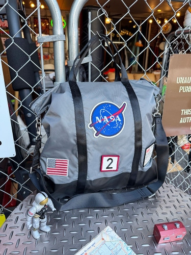 NASA���إ��åȥХå���RED CANOE����åɥ��̡�