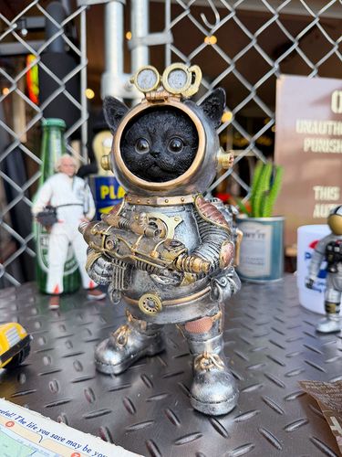 もはや店長すら迷子になるアメ雑ジャングル,エイリアンのホルマリン