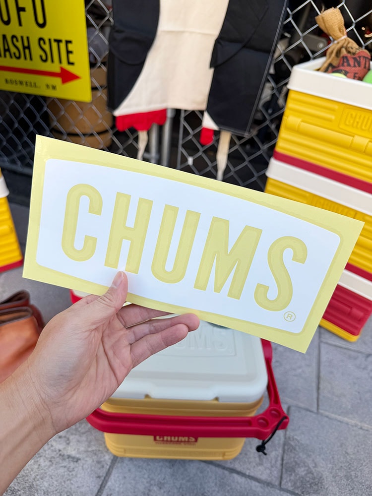 CHUMS チャムス 白抜きロゴ オフィシャル ステッカー （Lサイズ） 単品