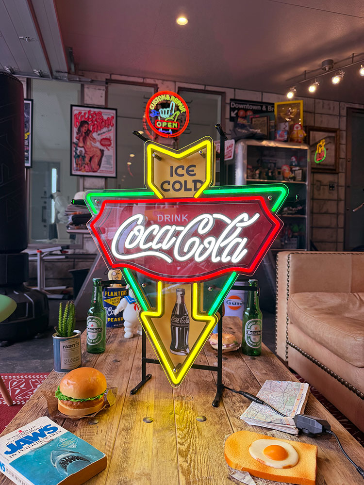 コカ・コーラ 昔のネオン管風 LEDサイン （アローカット） ネオLED