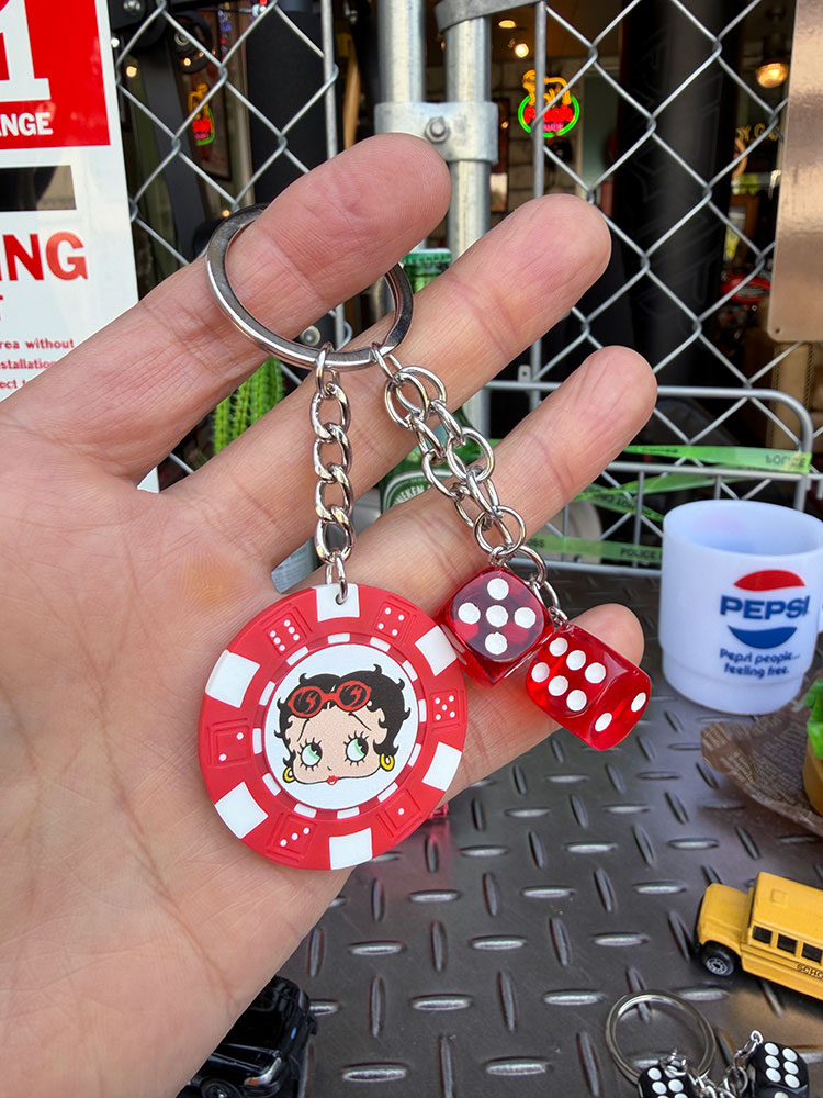 ベティ・ブープ カジノチップ＆ツインダイス キーホルダーの通販・販売