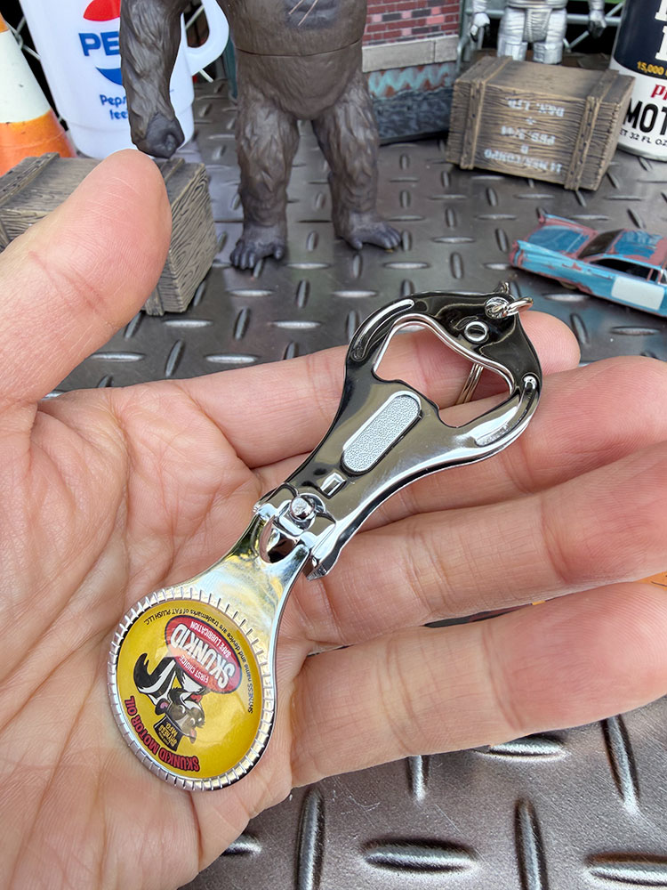 シャイネス スカンキッド 爪切り キーホルダー 栓抜き＆ミラー付き