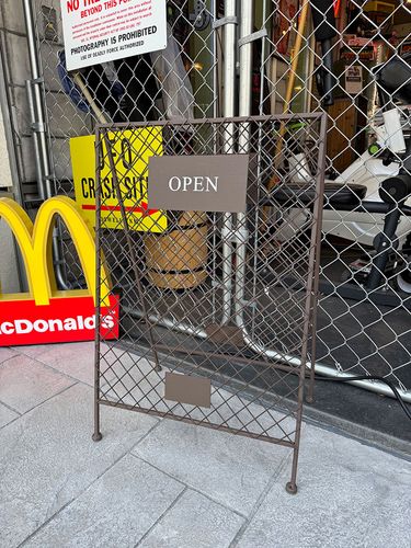 アメリカン 店舗 ディスプレイ ラジオフライヤー カート 雑貨屋さんやハンバーガー屋さん等のディスプレイにどうぞ。
引取限定 千葉 白里海岸近く 339450.jpg