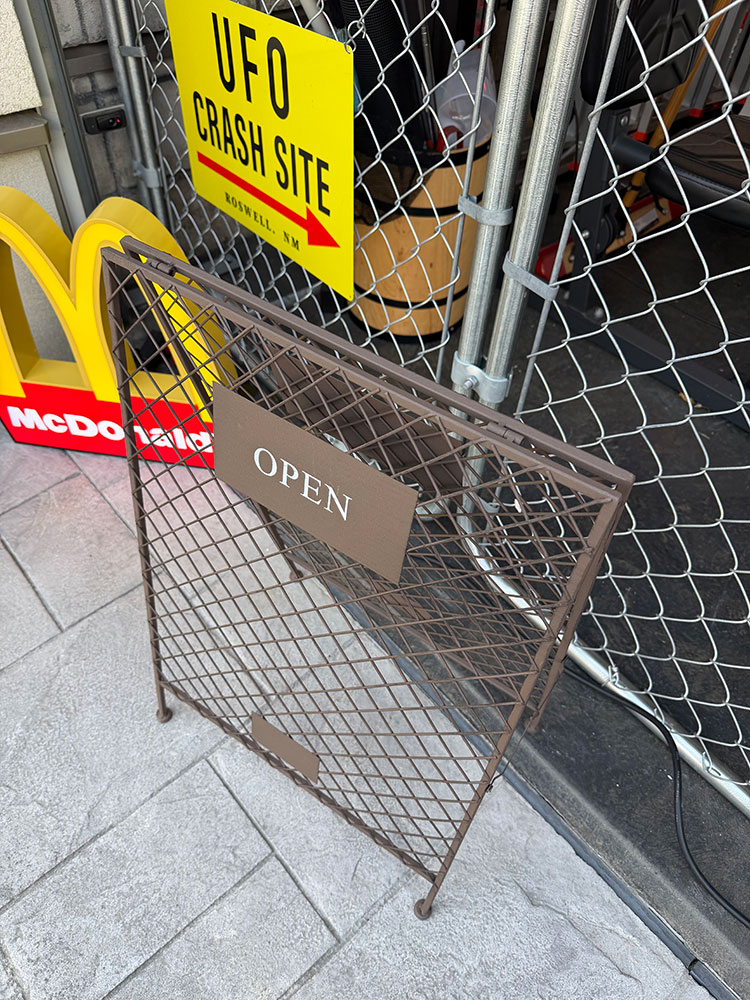 OPEN & CLOSE アイアン製 メッシュボード M 折り畳み式の通販・販売