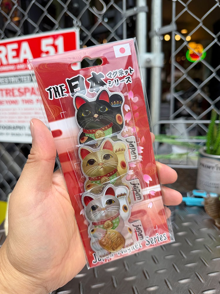 特大 うちわ 狂喜 招き猫 商売盛 千客万来 大入 店舗什器 縁起物 大うちわ 招き猫 マグネット （3色セット） 縁起物 招福万来 千客万来の通販