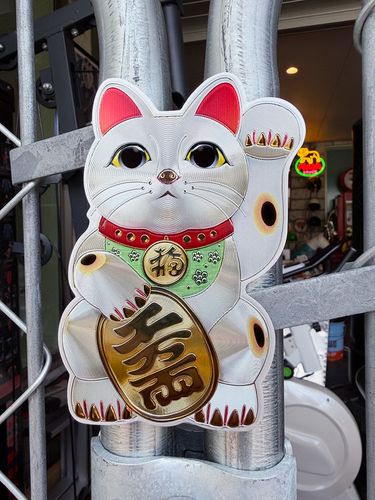 もはや店長すら迷子になるアメ雑ジャングル,大阪名物グッズ/縁起物