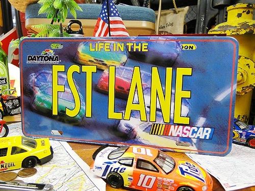 �ǥ��ȥʡ��ʥ������������󥹥ץ졼�ȡ�FST LANE��