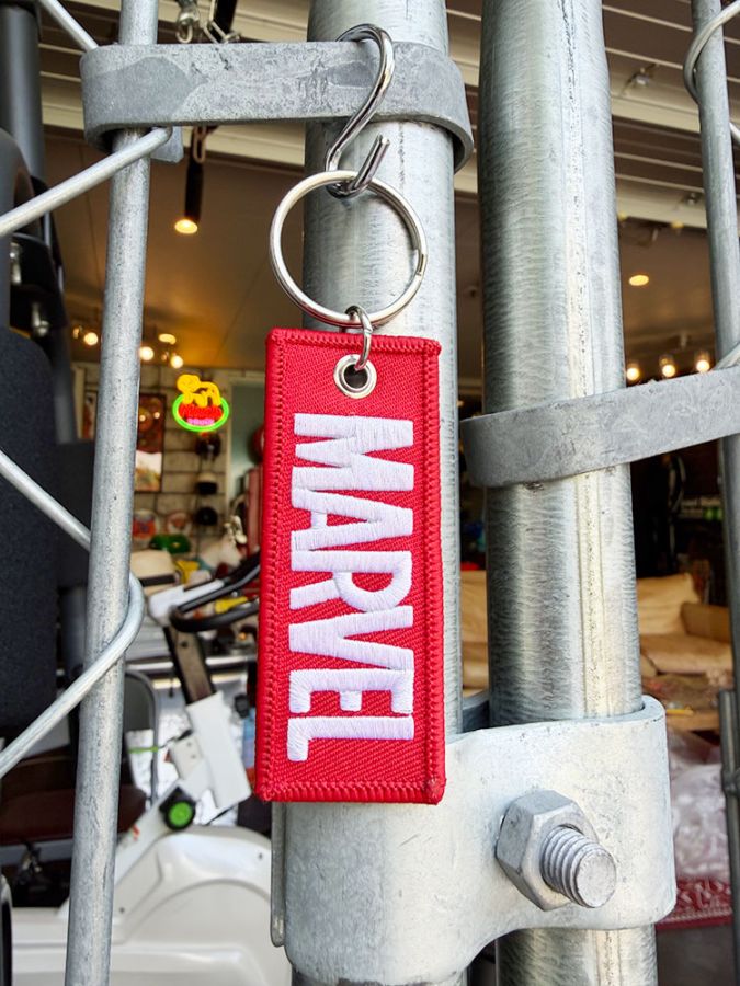 マーベル ボックスロゴ キーホルダーの通販・販売 | アメリカ雑貨の