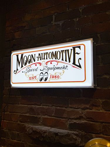 アメリカの中古車販売店 サイド看板 両面プリント フランジメタル