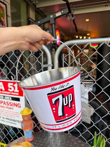 7UP セブンアップ エンボスティンサイン （ダイカットロゴ）の通販