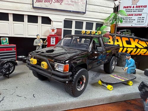 コカ・コーラ ヴィバレッジトラック ミニカー 1/87スケールの通販