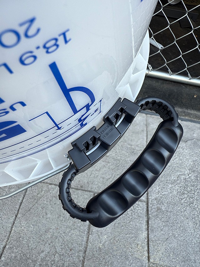 �ƹ����Х��Ĥ˥ϥ�ɥ�򡪡��Х��åȥ���åץ���MADE IN U.S.A.�����Х��Ĥ�����Ǥ�