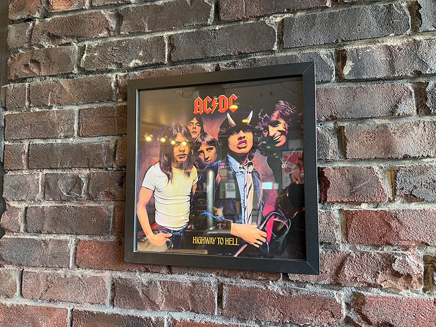 AC/DC���ե졼�ॢ���ȡ����Ϲ��Υϥ��������ˡ��������å�