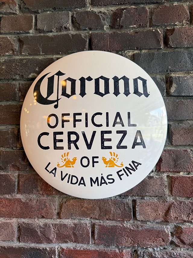 �����ʡ��ɡ��ॵ���󡡥֥ꥭ���ġ���OFFICIAL CERVEZA�ˡ������ʥӡ���