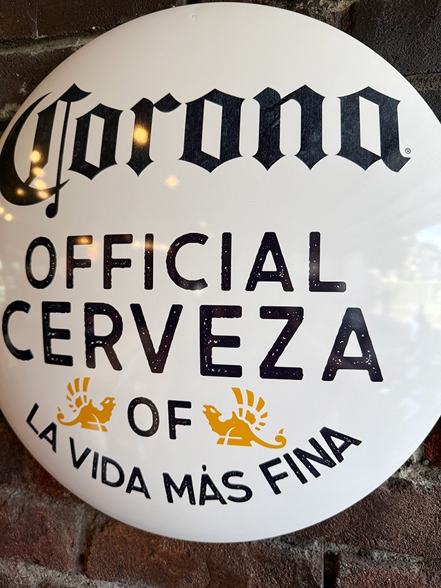 �����ʡ��ɡ��ॵ���󡡥֥ꥭ���ġ���OFFICIAL CERVEZA�ˡ������ʥӡ���