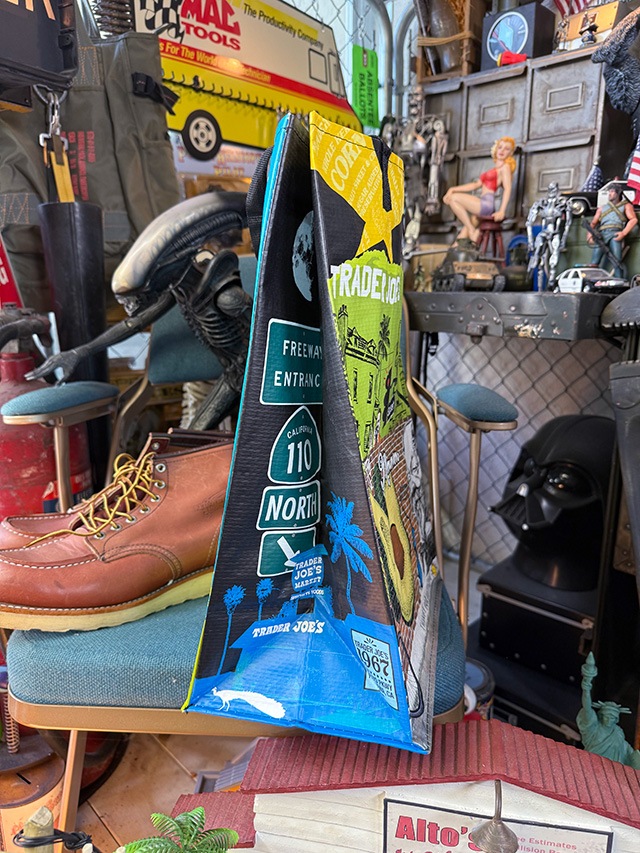 �ȥ졼�������硼���������Хå����ʥ��ܥ��ɡ�