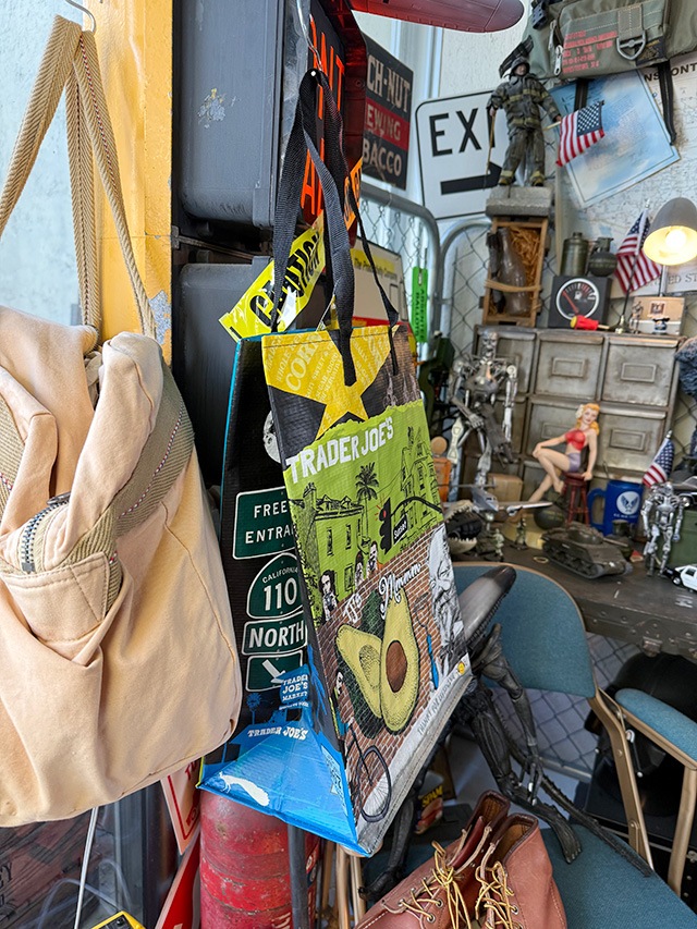 �ȥ졼�������硼���������Хå����ʥ��ܥ��ɡ�