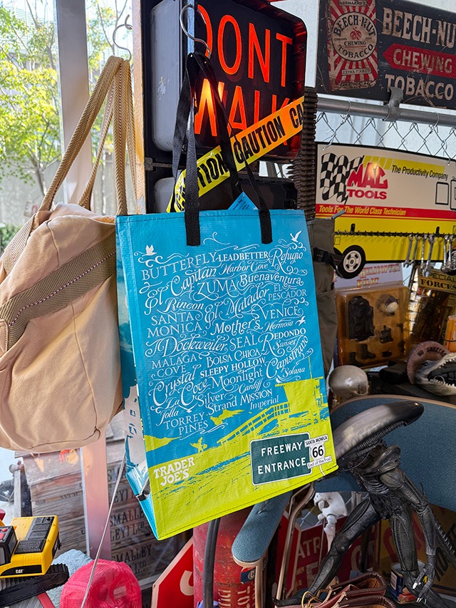 �ȥ졼�������硼���������Хå����ʥ��ܥ��ɡ�