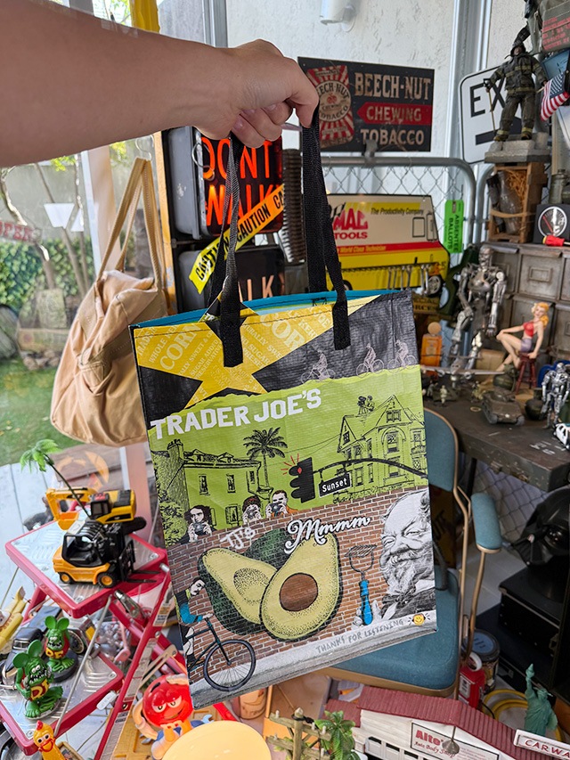 �ȥ졼�������硼���������Хå����ʥ��ܥ��ɡ�