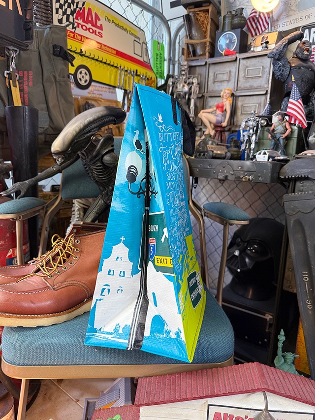 �ȥ졼�������硼���������Хå����ʥ��ܥ��ɡ�