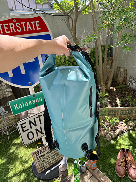 �ɿ���͡��ϥ쥤��ӡ����������������ץ롼�եХå���20L�����������å�