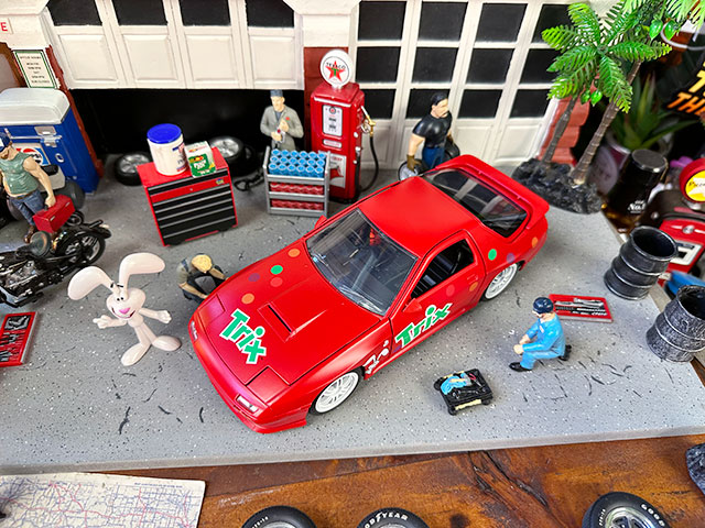 Jada���ȥ�å�����ӥåȡ�1985ǯ���ޥĥ���RX-7���������㥹�ȥߥ˥�����1/24�������롡�ʥե����奢�դ��ˡ����ͥ��ߥ륺��TRIX���ȥ�å���