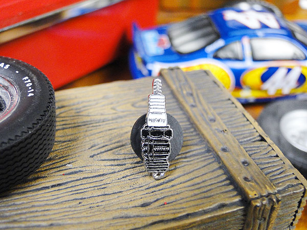 モーター系ブランド ピンバッジ （スパークプラグ）の通販・販売