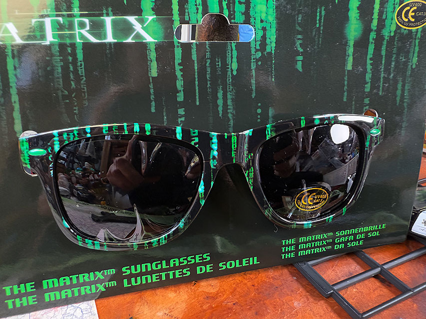 �ǲ衡�ޥȥ�å��������ե�����롡���󥰥饹��UV400