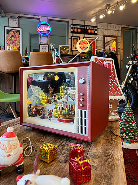 ���ꥹ�ޥ�����ȥ�TV���ߥ塼������ޥ����󡡡�LED�饤�ȡ��ߥ塼���å�9�ʵ�ǽ�դ���