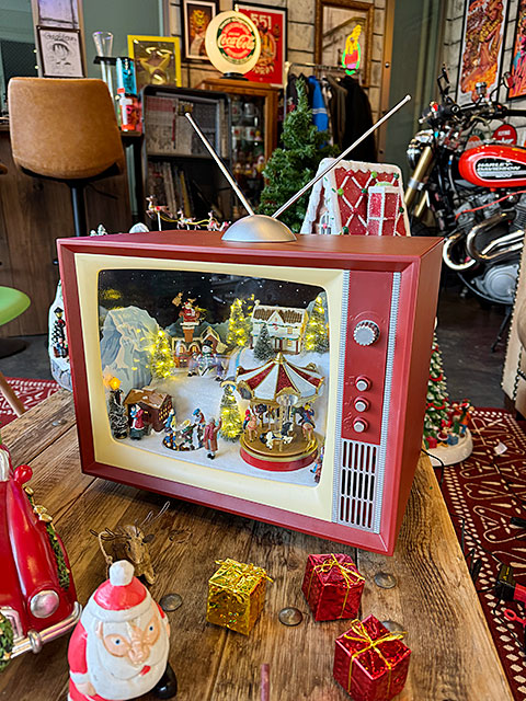 ���ꥹ�ޥ�����ȥ�TV���ߥ塼������ޥ����󡡡�LED�饤�ȡ��ߥ塼���å�9�ʵ�ǽ�դ���