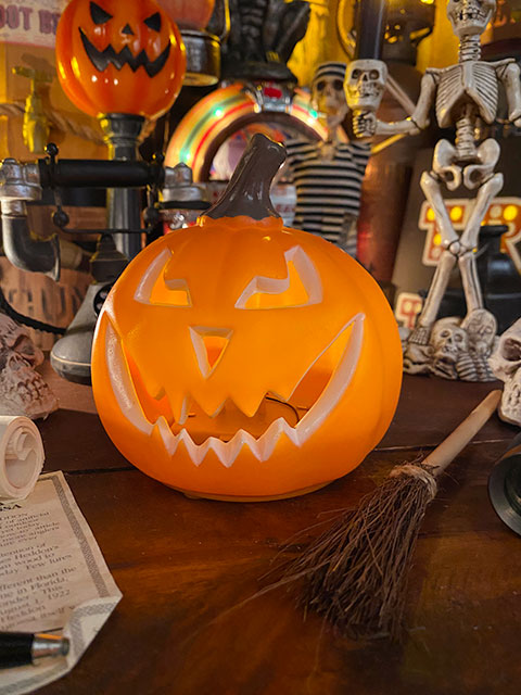 特大! ハロウィン パンプキン LEDライト 海外 本格的 楽天市場】ジャック・オー・ランタン LED パンプキンライト XL