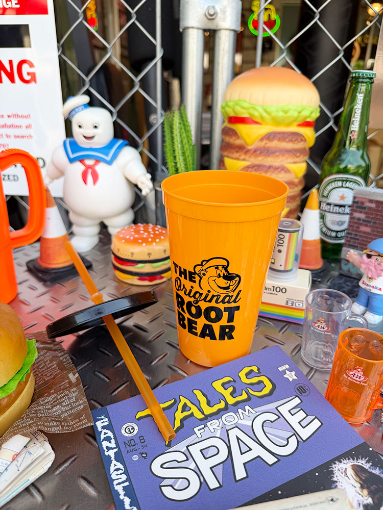 A&W�����ե�����롡22���󥹡����ȥ������åס�MADE IN U.S.A.