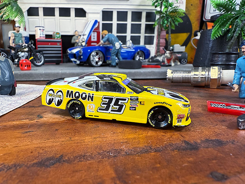 LIONEL�ߥࡼ�󥢥�����NASCAR�����ե�����롡���ܥ졼�����ޥ����ࡼ�󥢥������������㥹�ȥߥ˥�����1/64�������롡MOONEYES