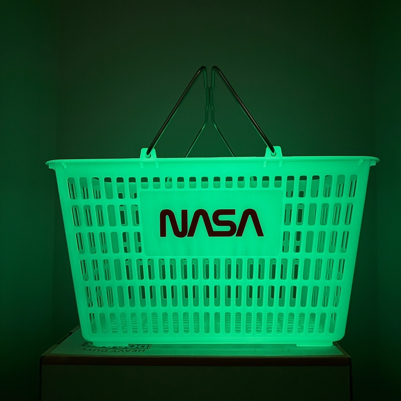 �ŰǤǸ��롪���߸����͡�NASA������ꥫ��̳�ѡ�����åԥ󥰥Х����åȡ���NASA�ˡ�ñ�ʡ����������󥶥�����