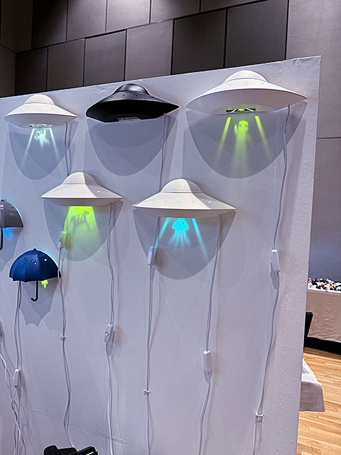 ����ͤ��轱����UFO����������饤�ȡ�LED���ʥۥ磻��/�ޡ������/�����͡ˡ�ñ��